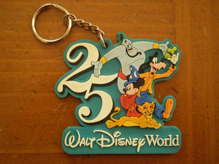 25th Anniversary Walt Disney World Key Chain keychain