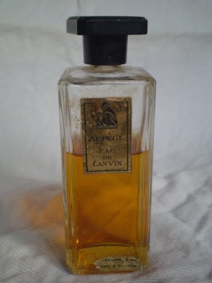 VINTAGE ARPEGE EAU DE LANVIN 2 fl oz PERFUME BOTTLE