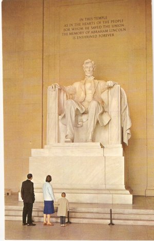 Lincoln Statue Memorial Washington DC vintage postcard