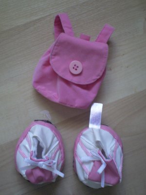 Friends 2B Made Build a Bear Sneakers Backpack shoes bag