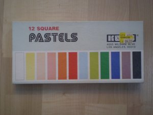 Koss 12 Square Pastels in Box KSP 12