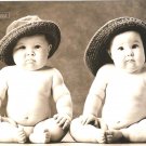 Anne Geddes Postcard 1995 605-051 Baby Hats B&W 4x6