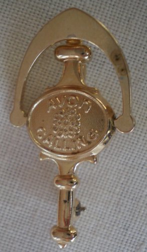 Avon Calling Door Knocker Pin Vintage Goldtone Metal