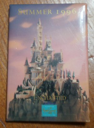 Walt Disney Enchanted Places Pin Button Summer 1996 Disneyland Castle