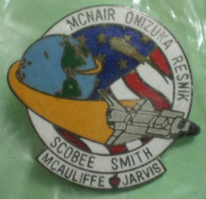 NASA Space Shuttle Pin Mcnair Onizuka Resnik Scobee Smith Mcauliffe Jarvis STS 51L 1986 Challenger