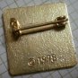 Sun Valley Pin Ski Resort Vintage Enamel Goldtone Metal 1978