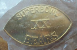 Super Bowl XX Bears Pin Goldtone Metal Football 1986 Vintage 20