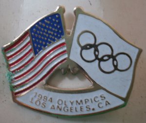 Olympics Pin 1984 Los Angeles Flags Goldtone Metal