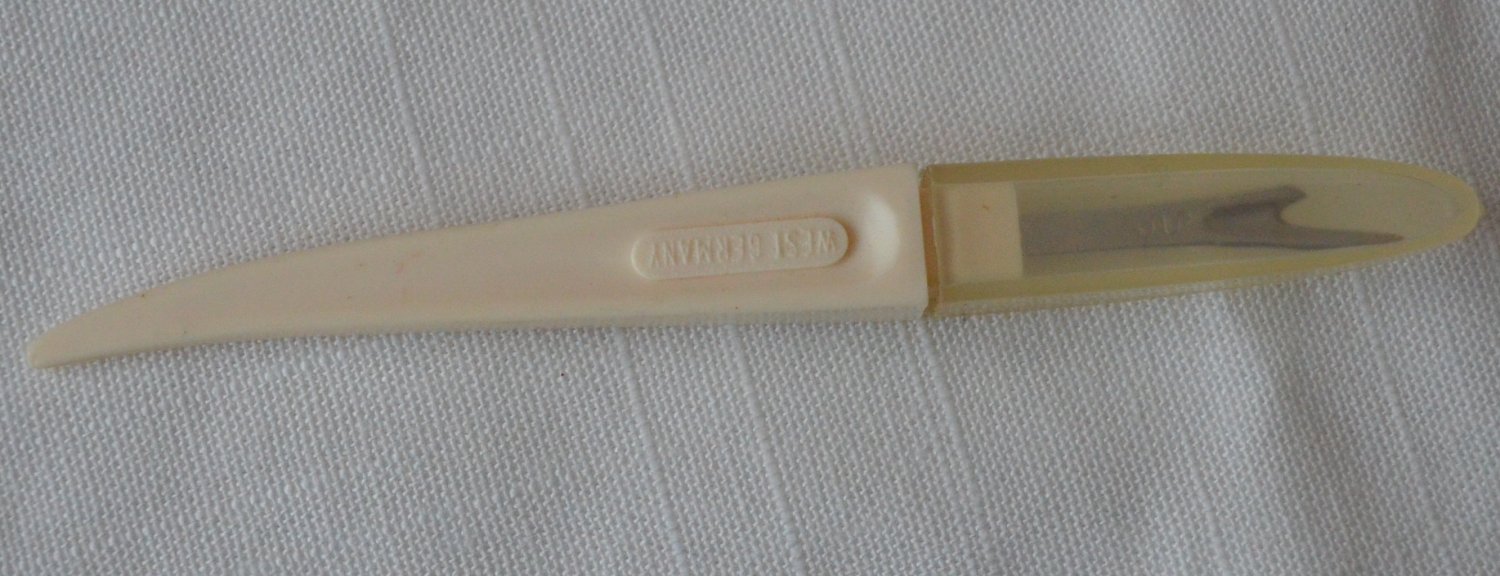 Vintage Singer Seam Ripper West Germany Stitch Remover Beige Plastic