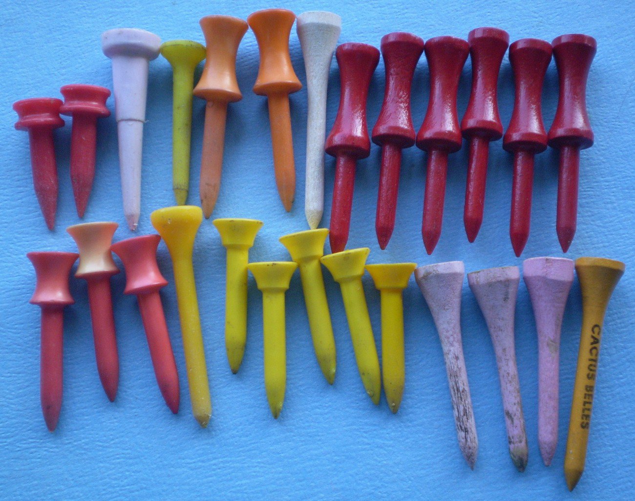 Vintage Golf Tees Plastic Wood Lot Various Sizes