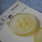 BGE Originales Buttons Yellow Plastic 2/card 1 1/8in