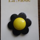 La Mode Yellow Black Button Flower 20096 Vintage Plastic