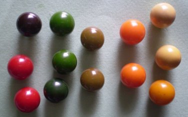 Lot 13 Round Ball Plastic Buttons Vintage 11mm