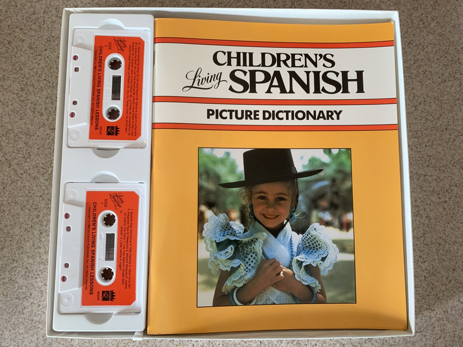 Children's Living Spanish Cassette Edition (1986) Complete, Picture