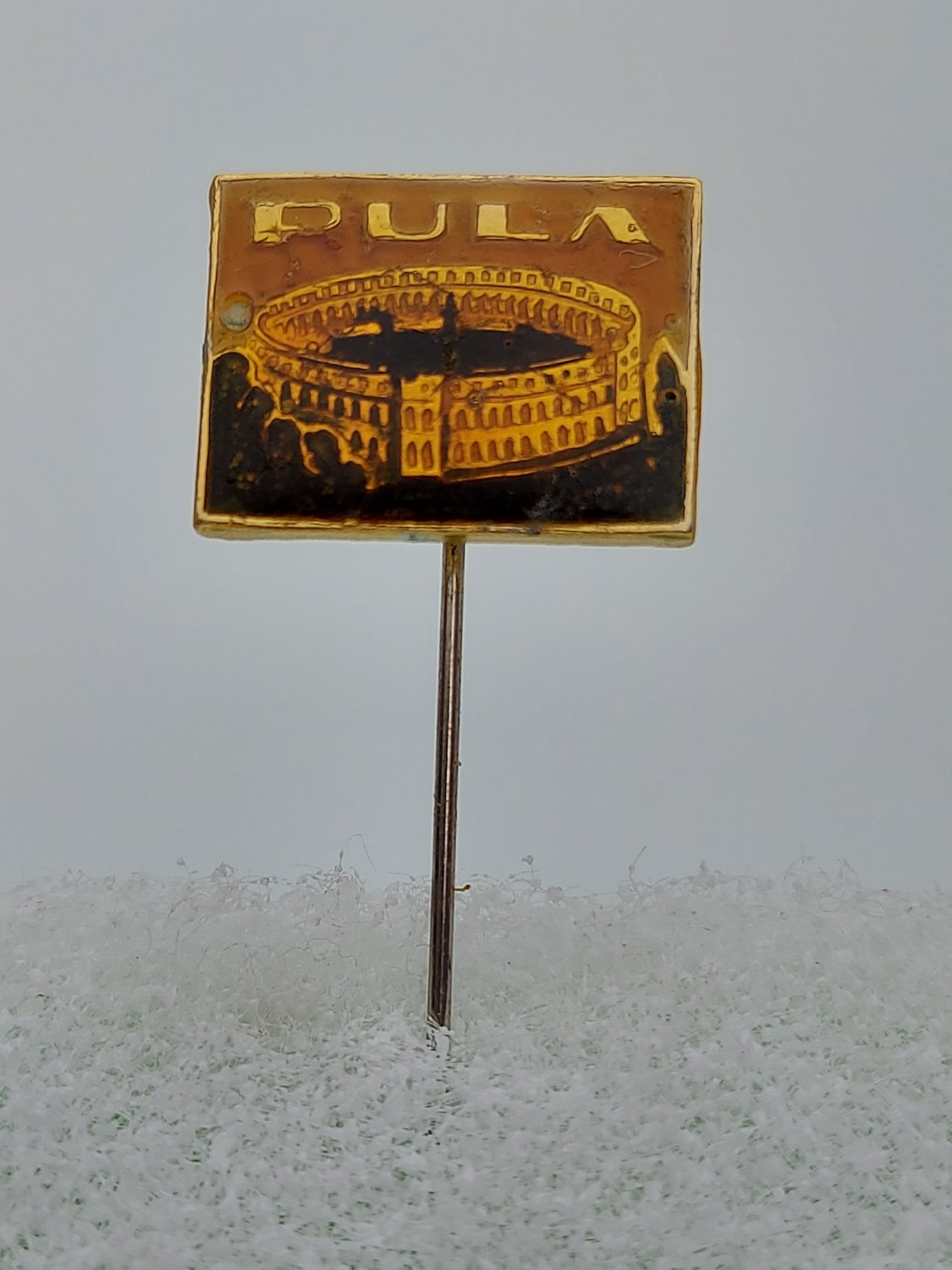 Pula - Istria Croatia, blason, coat of arms, vintage pin, badge !