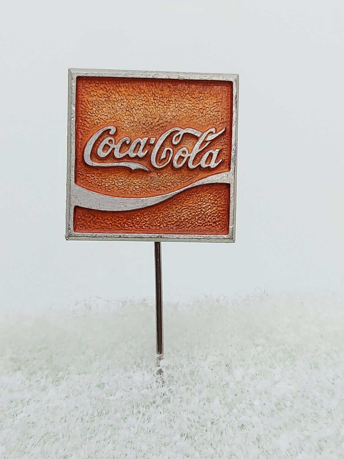 COCA - COLA - drink, beverage, vintage pin, badge, abzeichen, Made in Slovenia