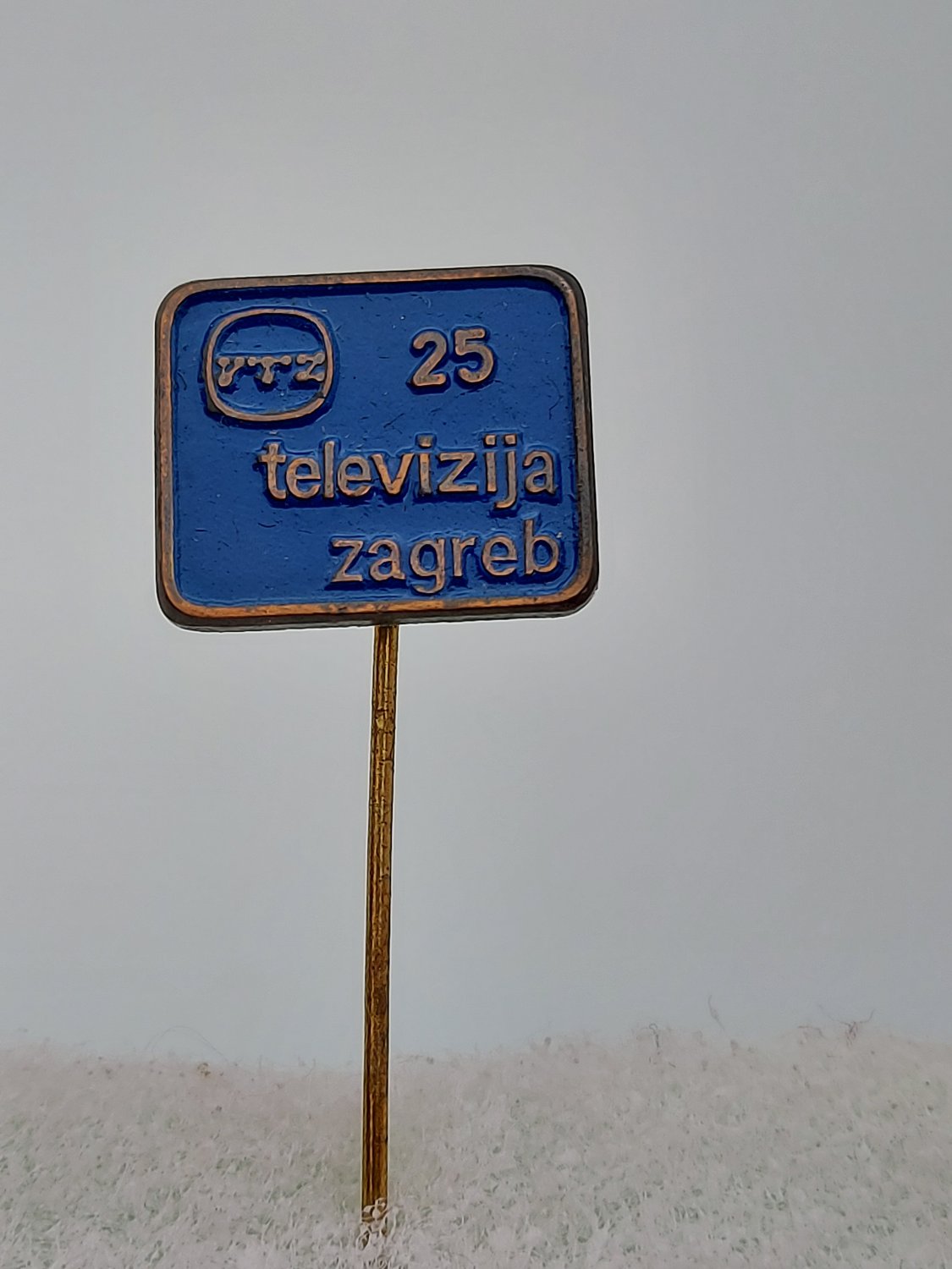 RTZ Television Zagreb Croatian Television HTV, old vintage pin, badge, lapel !