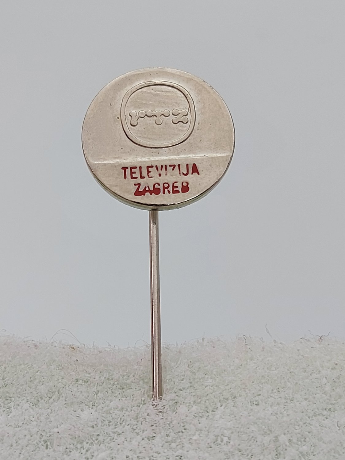 RTZ Television Zagreb Croatian Television HTV, old vintage pin, badge, lapel !