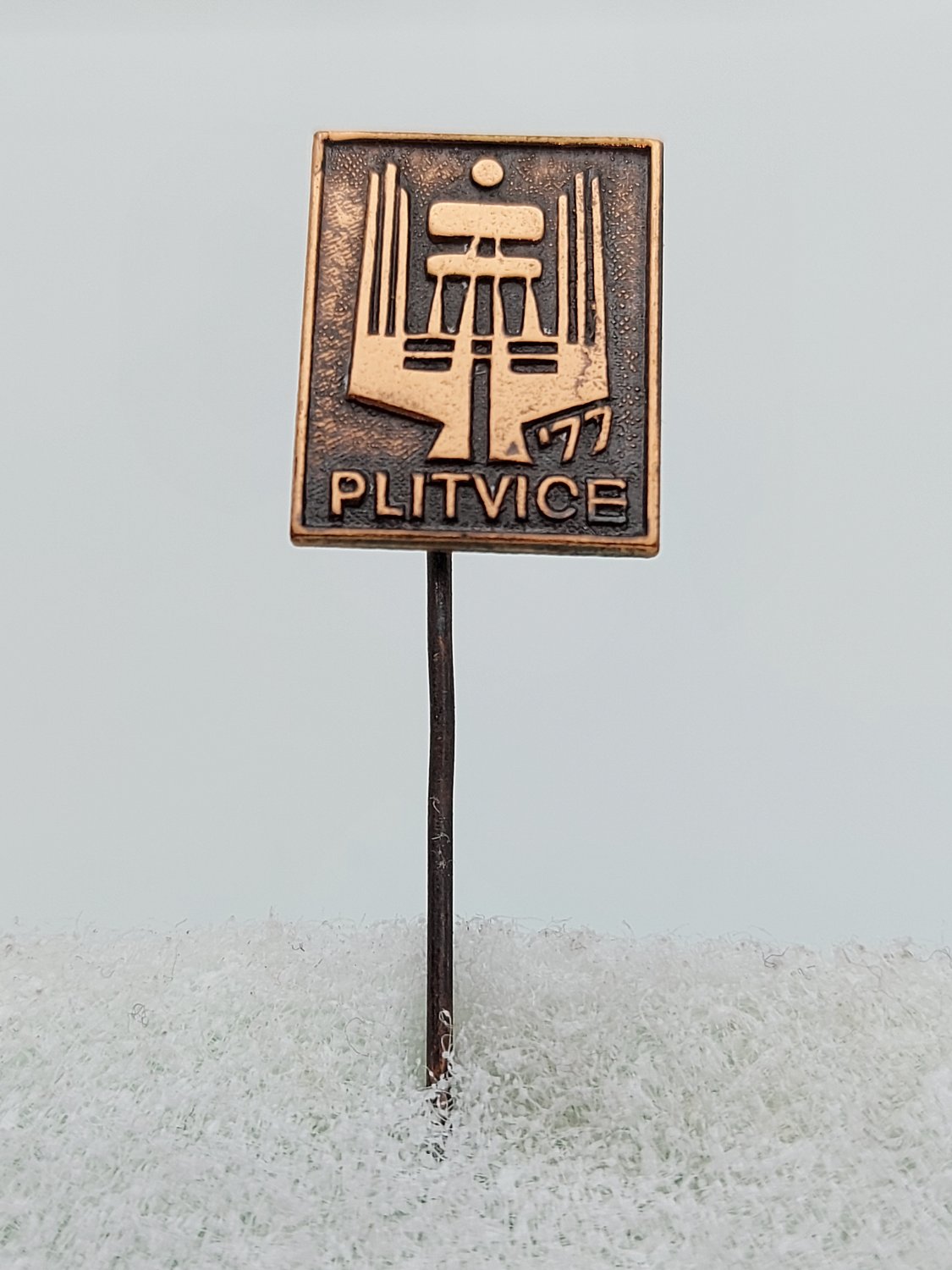 PLITVICE LAKES ( Plitvicka Jezera ) - National Park UNESCO, Croatia vintage pin