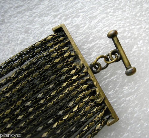 Antiqued Gold Tone Metal Chain Toggle Bracelet 7"