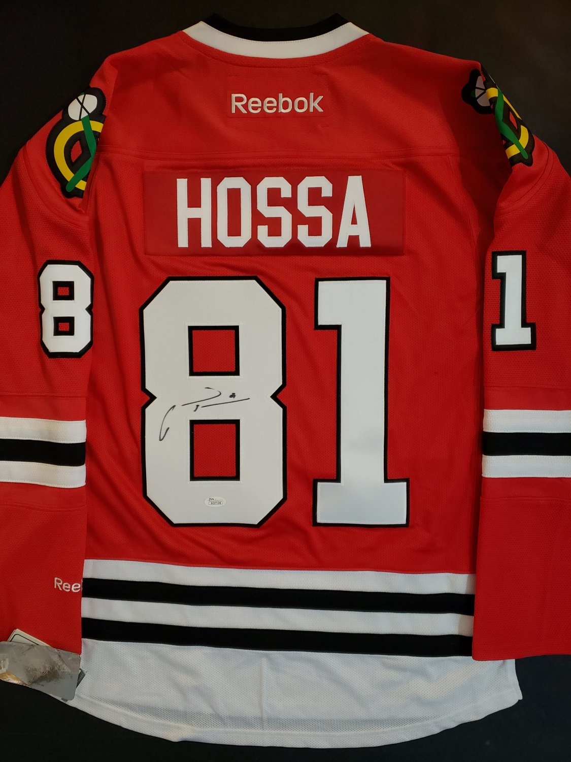 Marian Hossa Autographed Chicago Blackhawks Reebok Jersey (JSA Hologram)