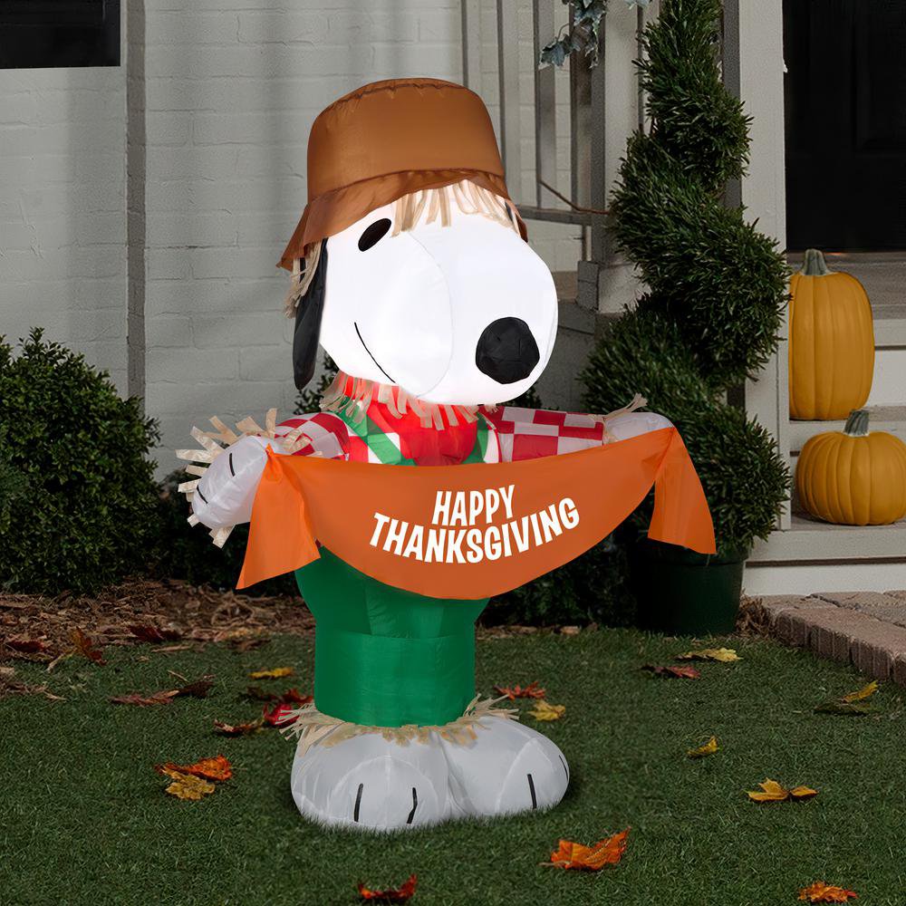 3.5 Feet H Self Inflatable Airblown Snoopy as ScarecrowSMPeanuts