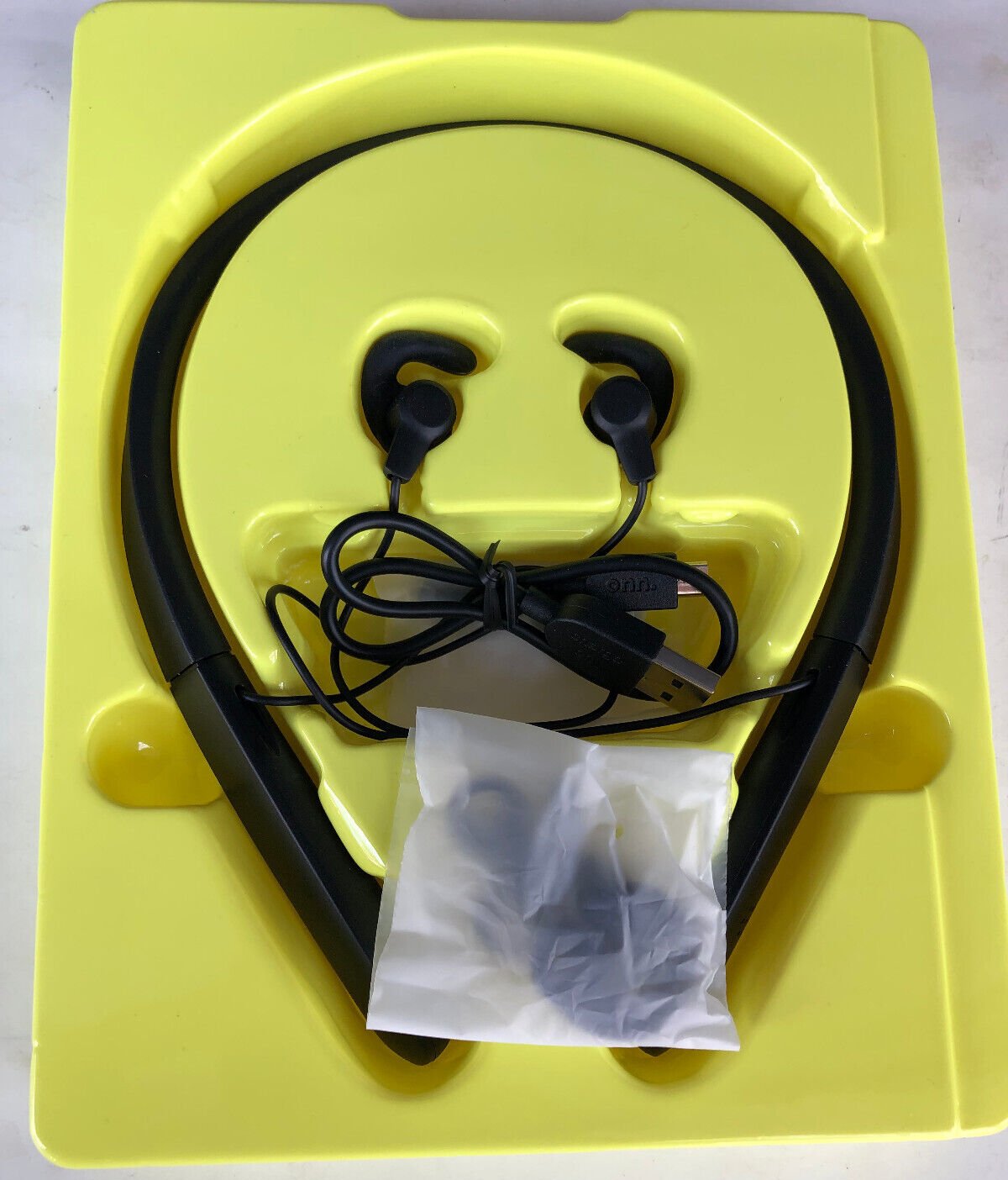 Onn Groove Bluetooth Wireless Bluetooth Neckband Earphones (100002892)