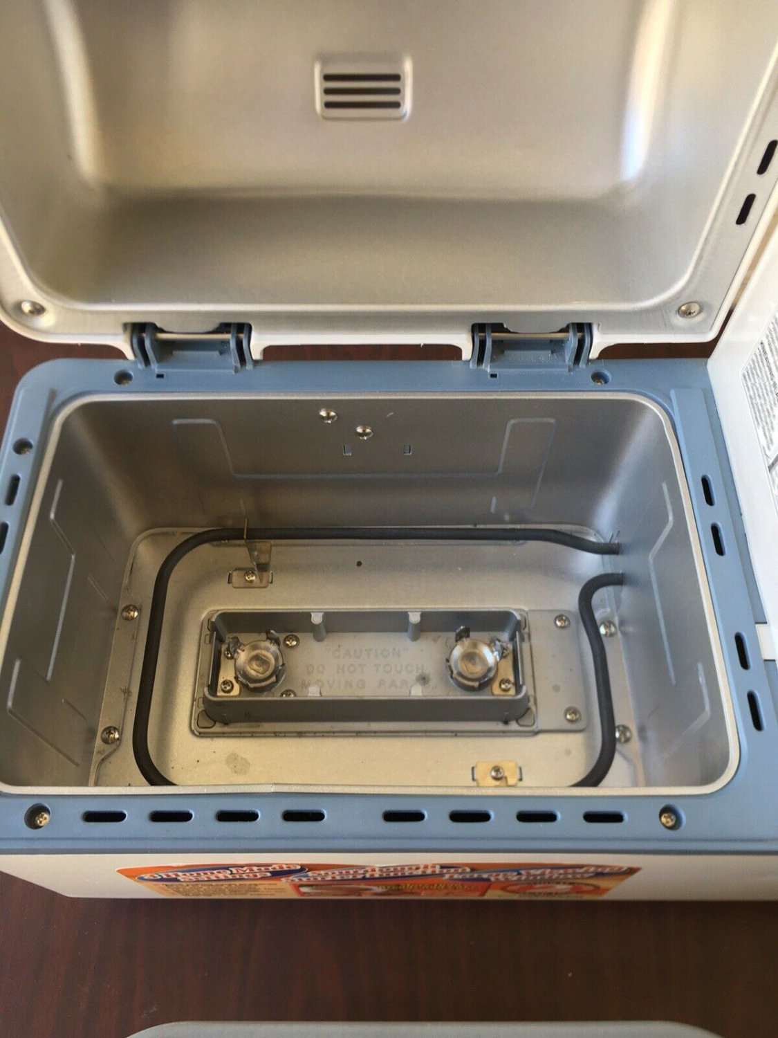 Genuine Zojirushi Home Bakery Supreme BBCCX20 Bread Maker Machine 2 Blades EUC