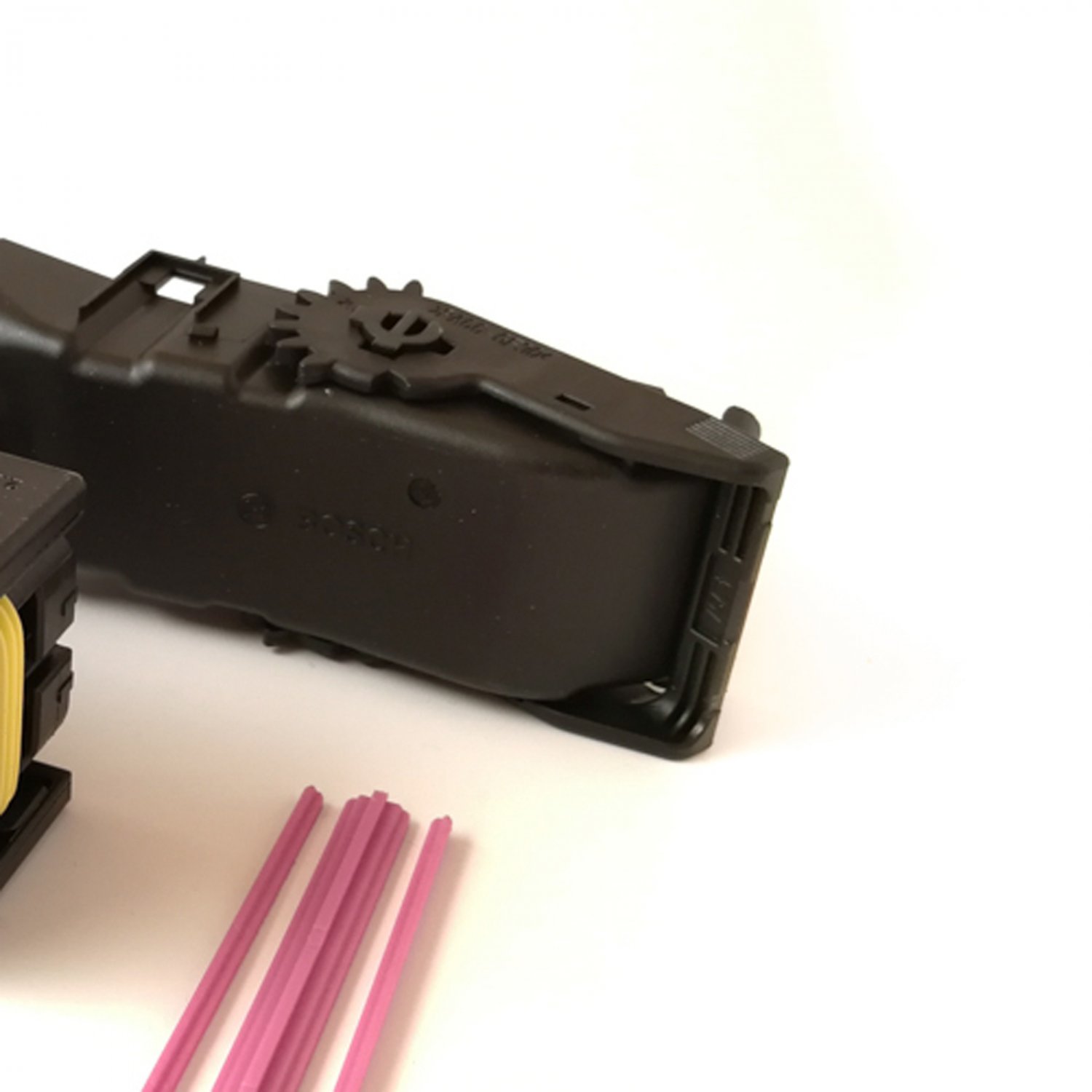 Bosch ECU Connector Plug Terminals ECM Housing Repair Pins Socket 96