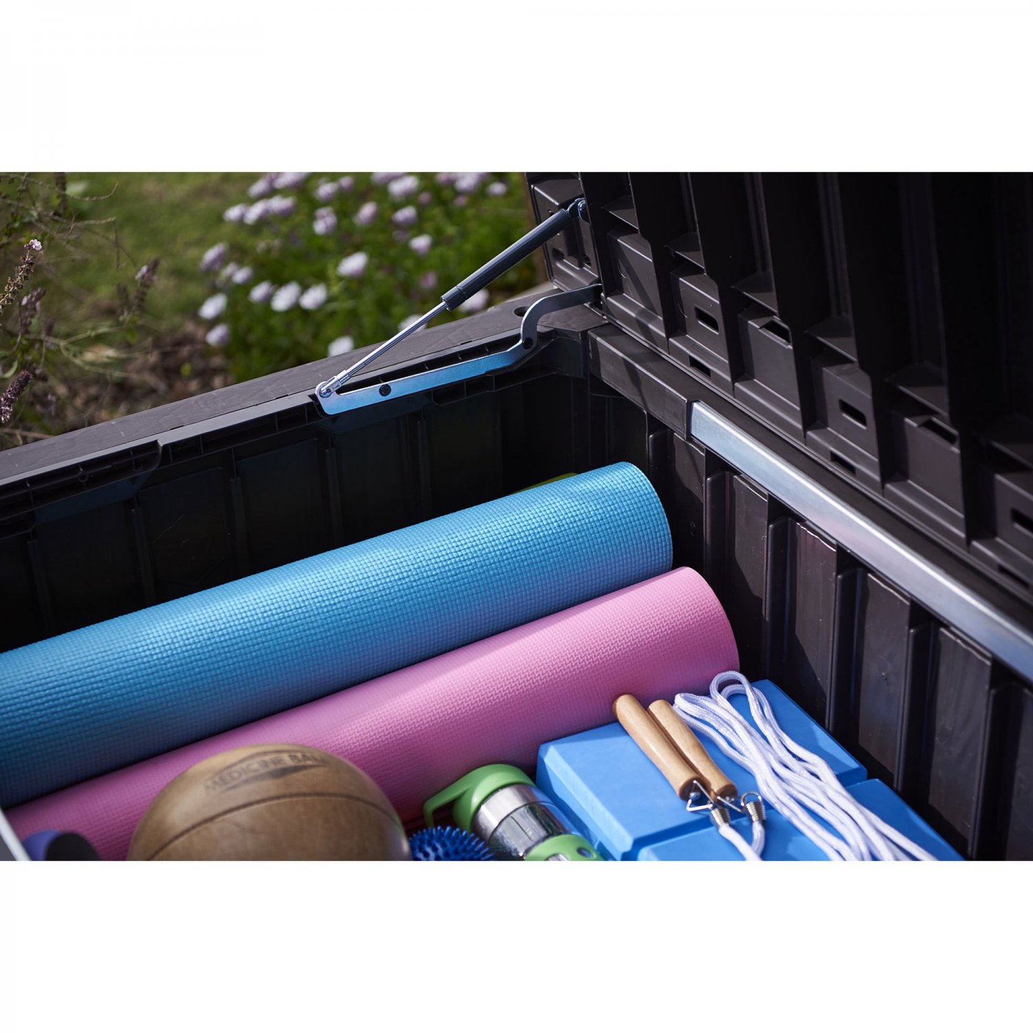 Keter Eastwood 150 Gallon Deck Box, Resin Wood Look