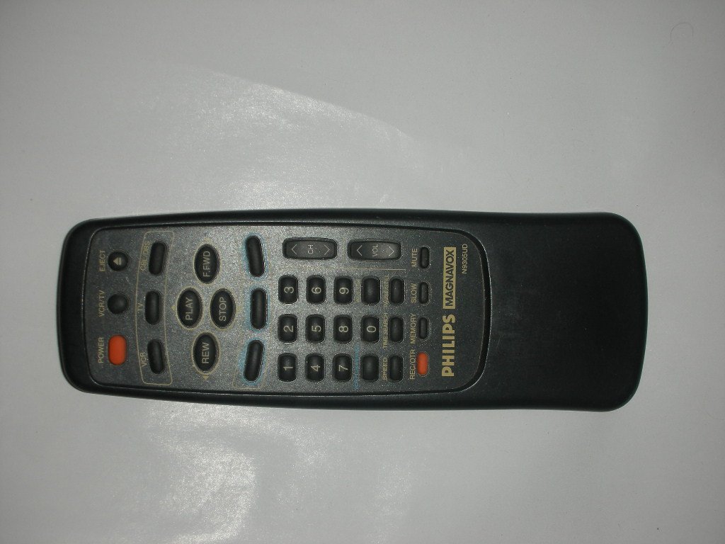 Philips Magnavox N9305UD VHS VCR Video Cassette Recorder Remote Controller Genuine Original
