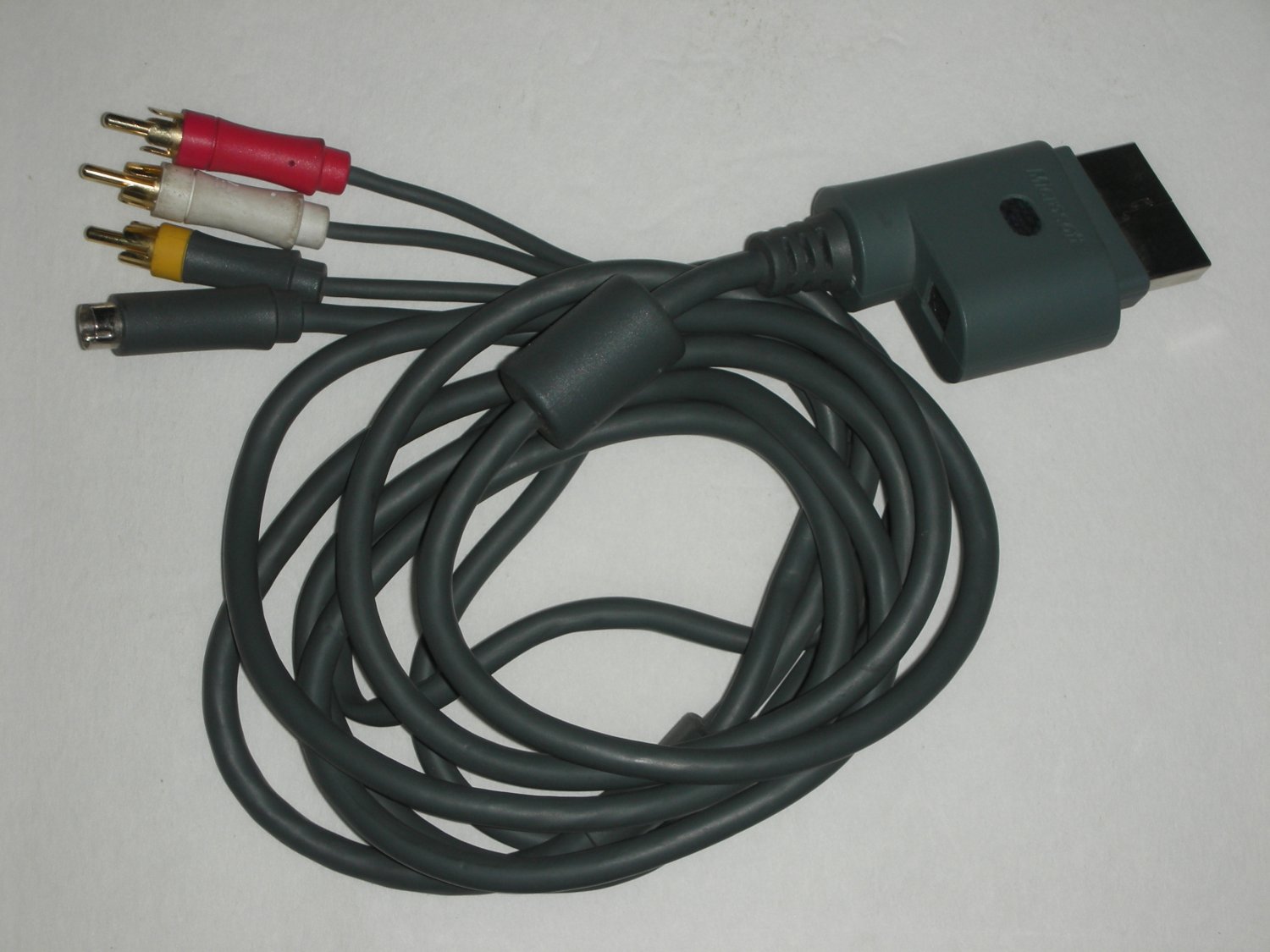XBOX 360 S-video RCA AV A/V Audio Video Cable Genuine Original Microsoft XBOX360 System