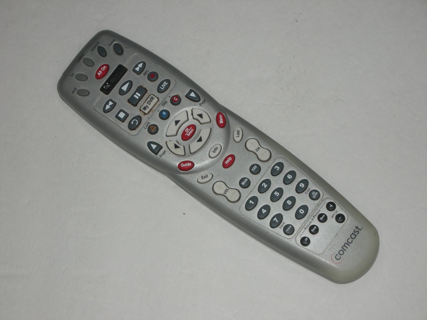 RC1475505/03MB Comcast 3Device Programmable Universal Remote