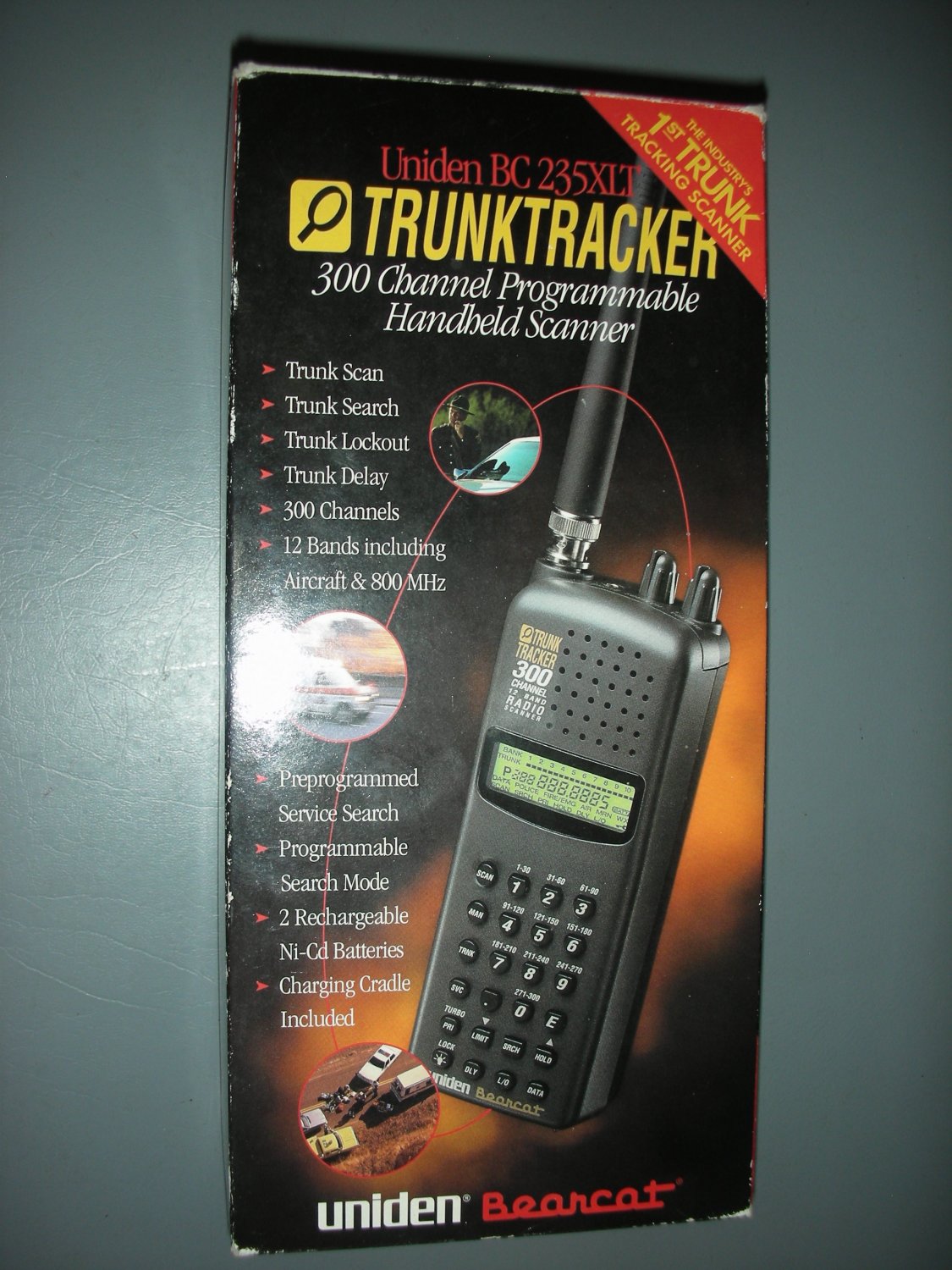 Uniden Bearcat BC235XLT Trunk Tracker 300 Channel 12 Band Programmable Handheld Scanner