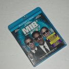 Men in Black 3 Blu-Ray + DVD + Bonus Sci-Fi/Comedy 2012 Will Smith Tommy Lee Jones Josh Brolin NEW