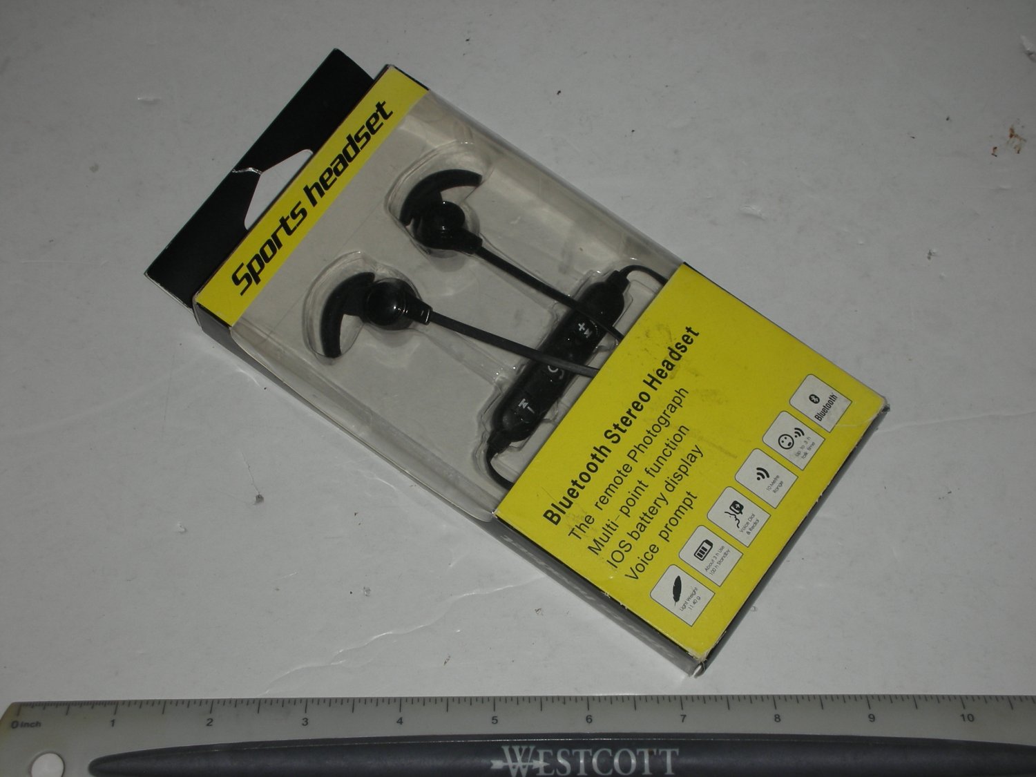 Bluetooth 4.1 Wireless Headphone Stereo Sports Earbuds In-Ear Headset Earphone - Black (for parts)