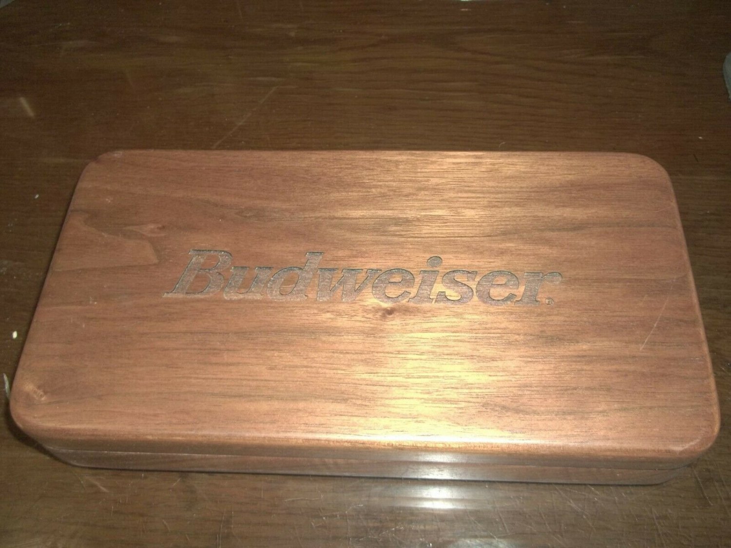 Vintage Engraved Wooden Budweiser Poker Set Early 1990'S by Gemaco