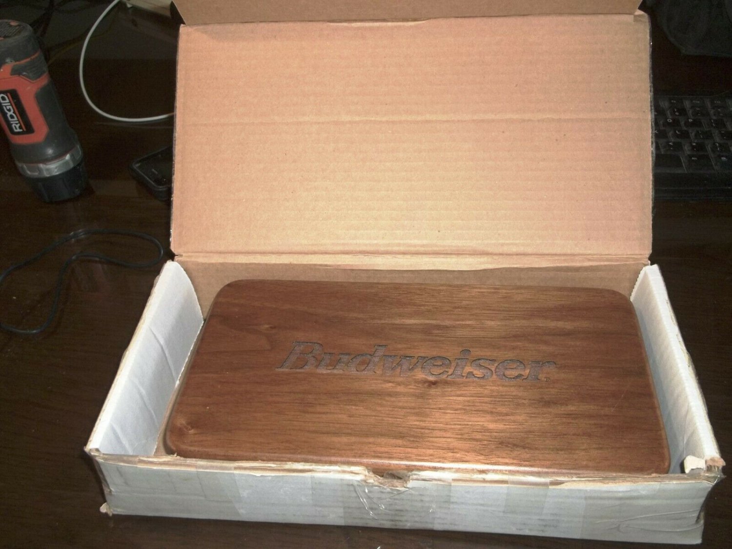 Vintage Engraved Wooden Budweiser Poker Set Early 1990'S by Gemaco