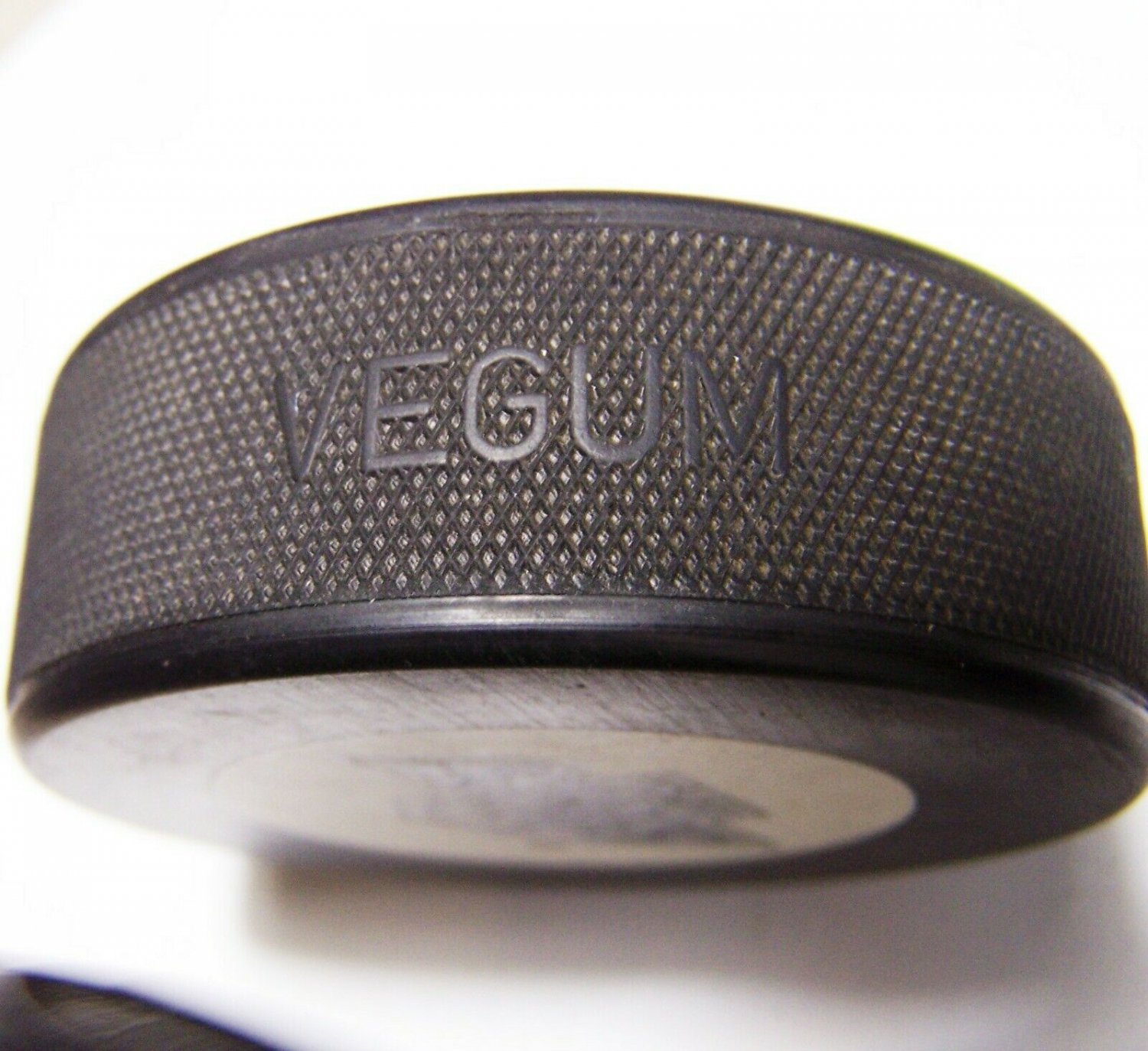 Los Angeles Kings Official Vintage NHL Hockey Puck "Made In Slovakia"