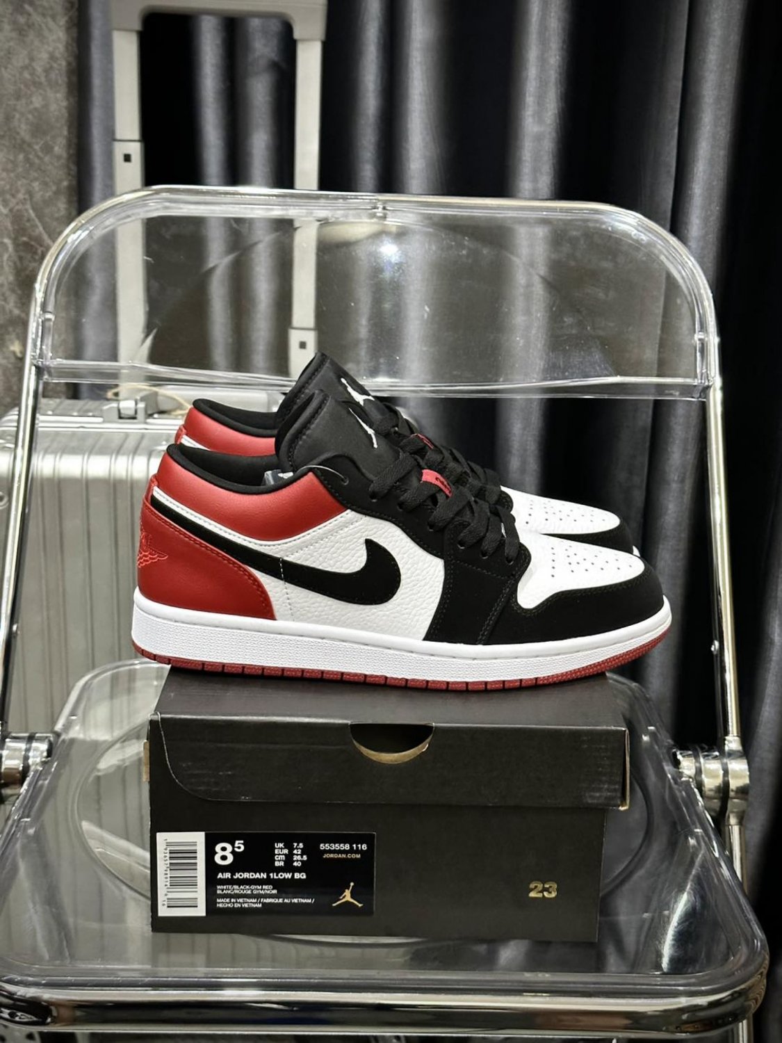 Air Jordan 1 Low 'Black Toe'