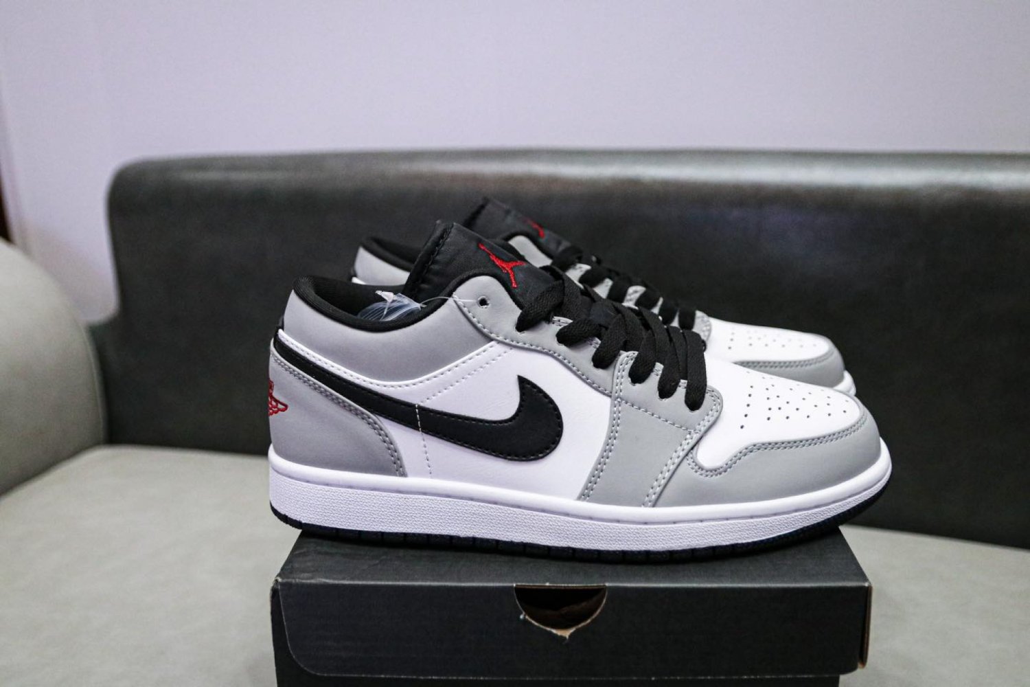 Air Jordan 1 Low 'Light Smoke Grey'
