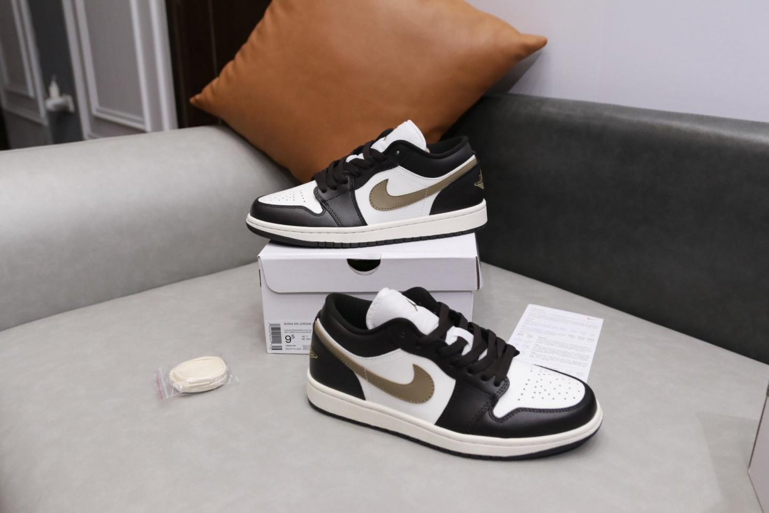 Air Jordan 1 Low Shoes Shadow Brown