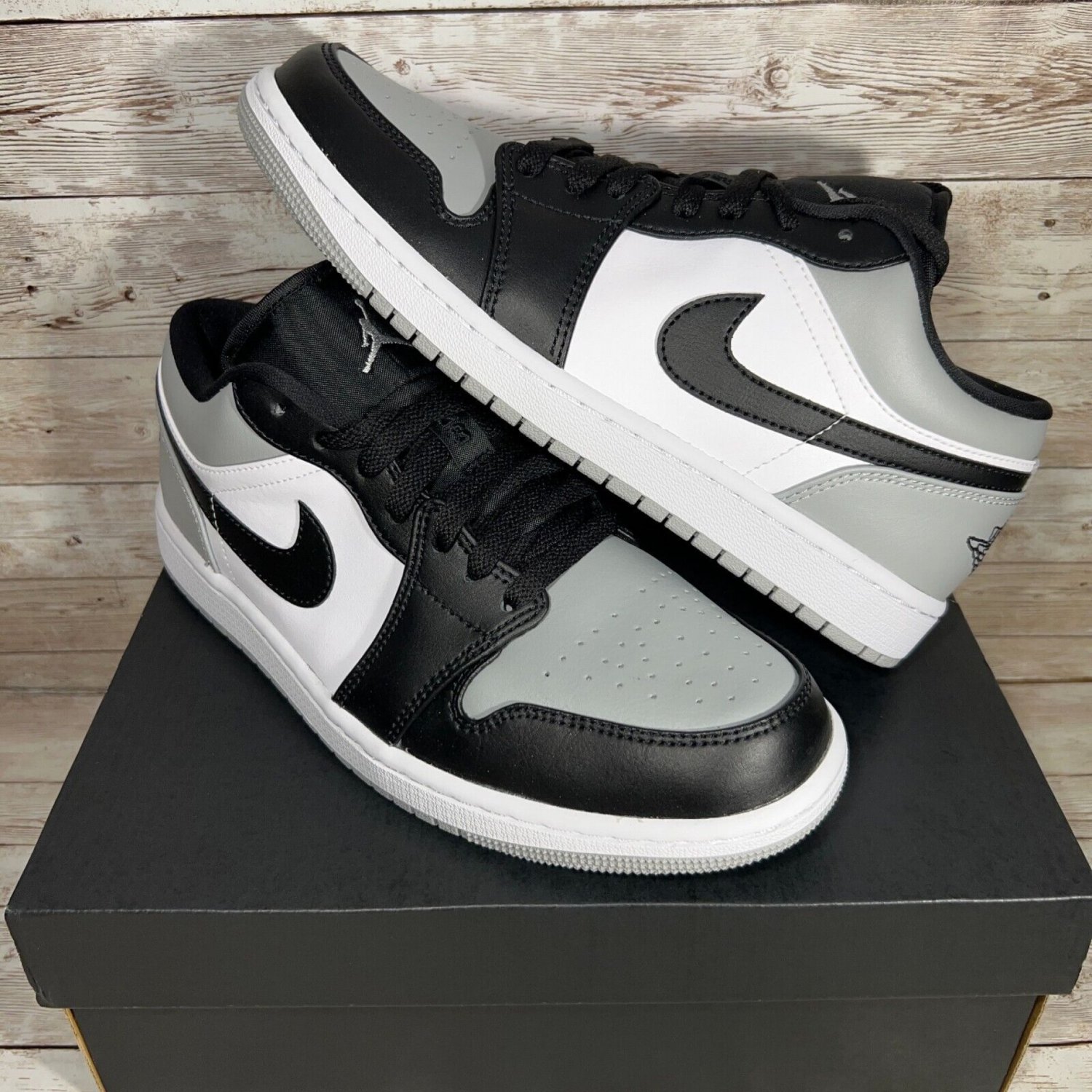 Air Jordan 1 Low WhiteAtmosphere Grey-Black