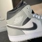 Air Jordan 1 Mid &acirc;��Light Smoke Grey&acirc;��