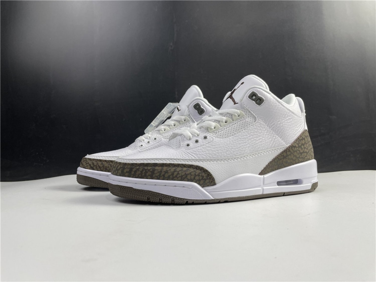 Air Jordan 3 Dark Mocha