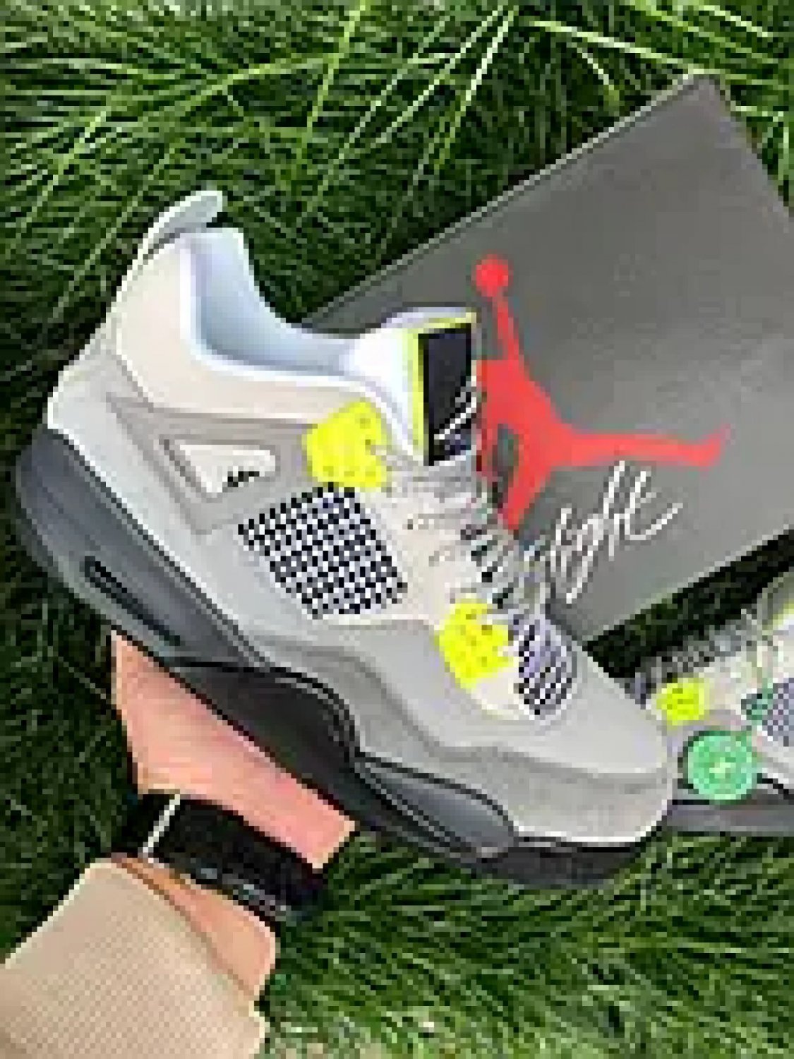 Air Jordan 4 SE &acirc;��Neon&acirc;��