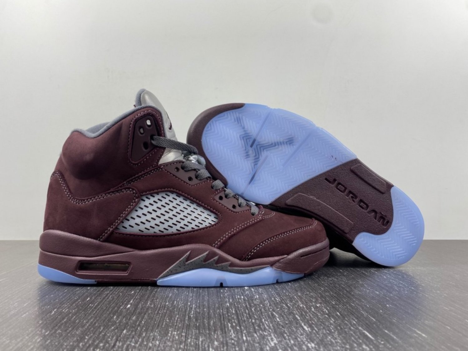 Air Jordan 5 Burgundy Light Graphite Silver