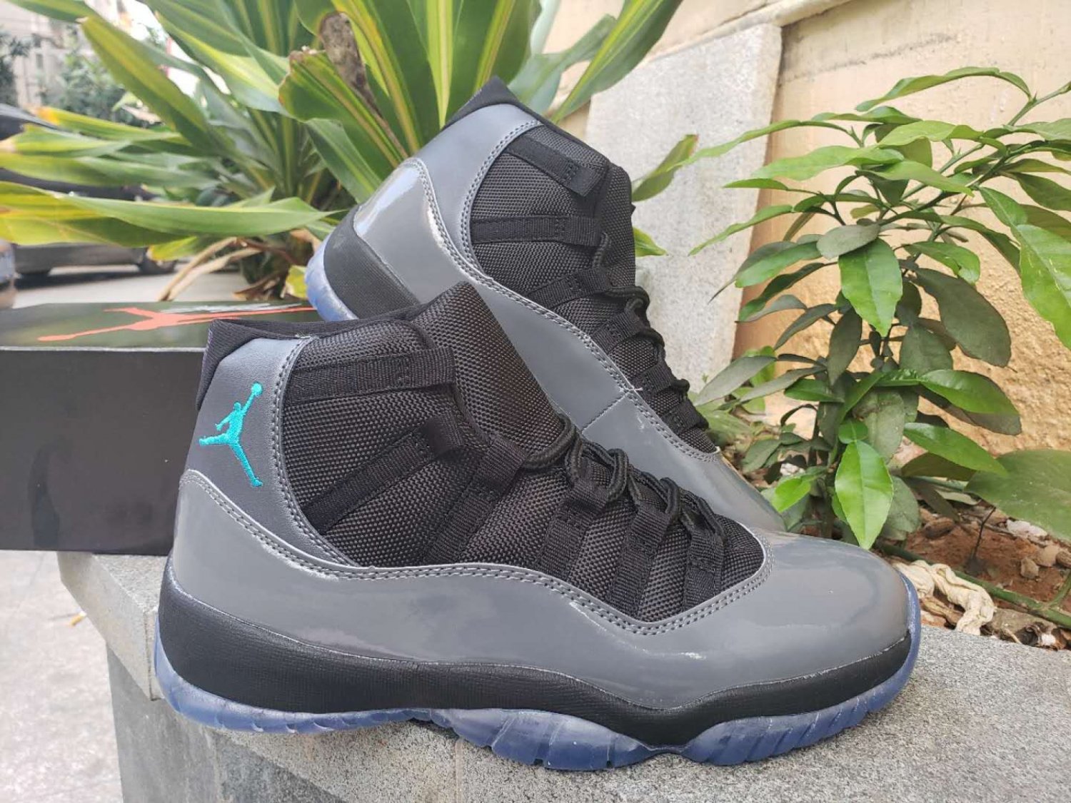 Air Jordan 11 Black Dark Grey