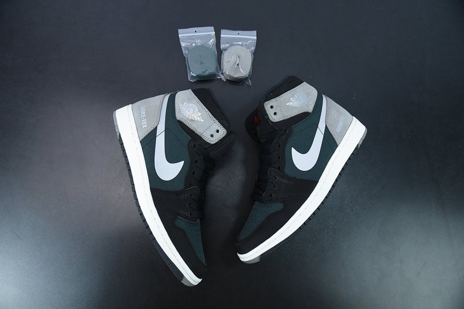 Jordan 1 High &acirc;��Element Gore-Tex Black Grey&acirc;��