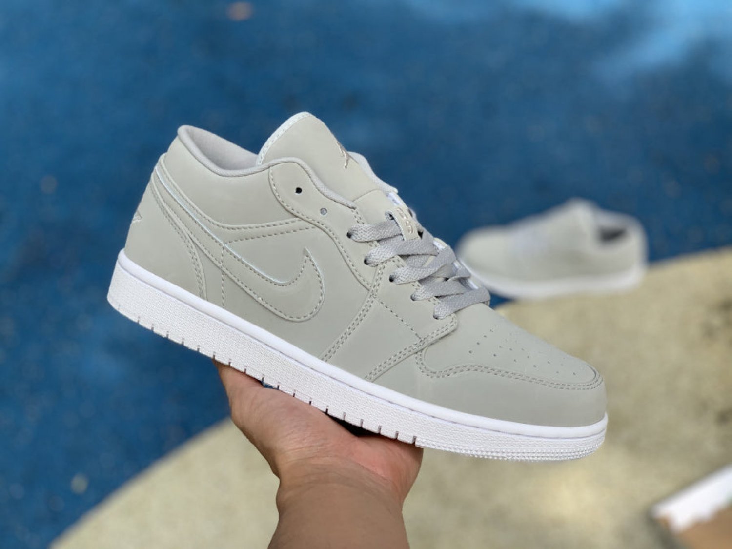 Jordan 1 Low Grey